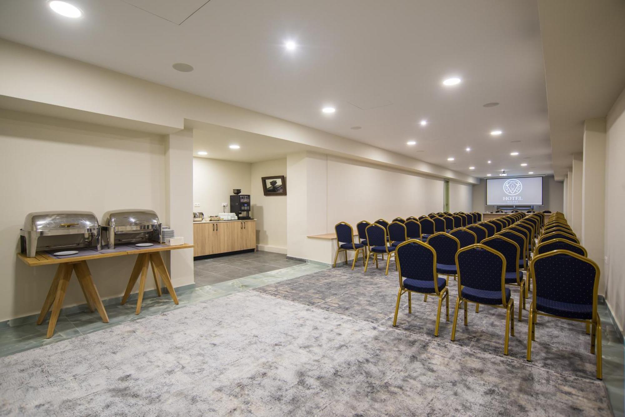 V Hotel 特尔斐 外观 照片