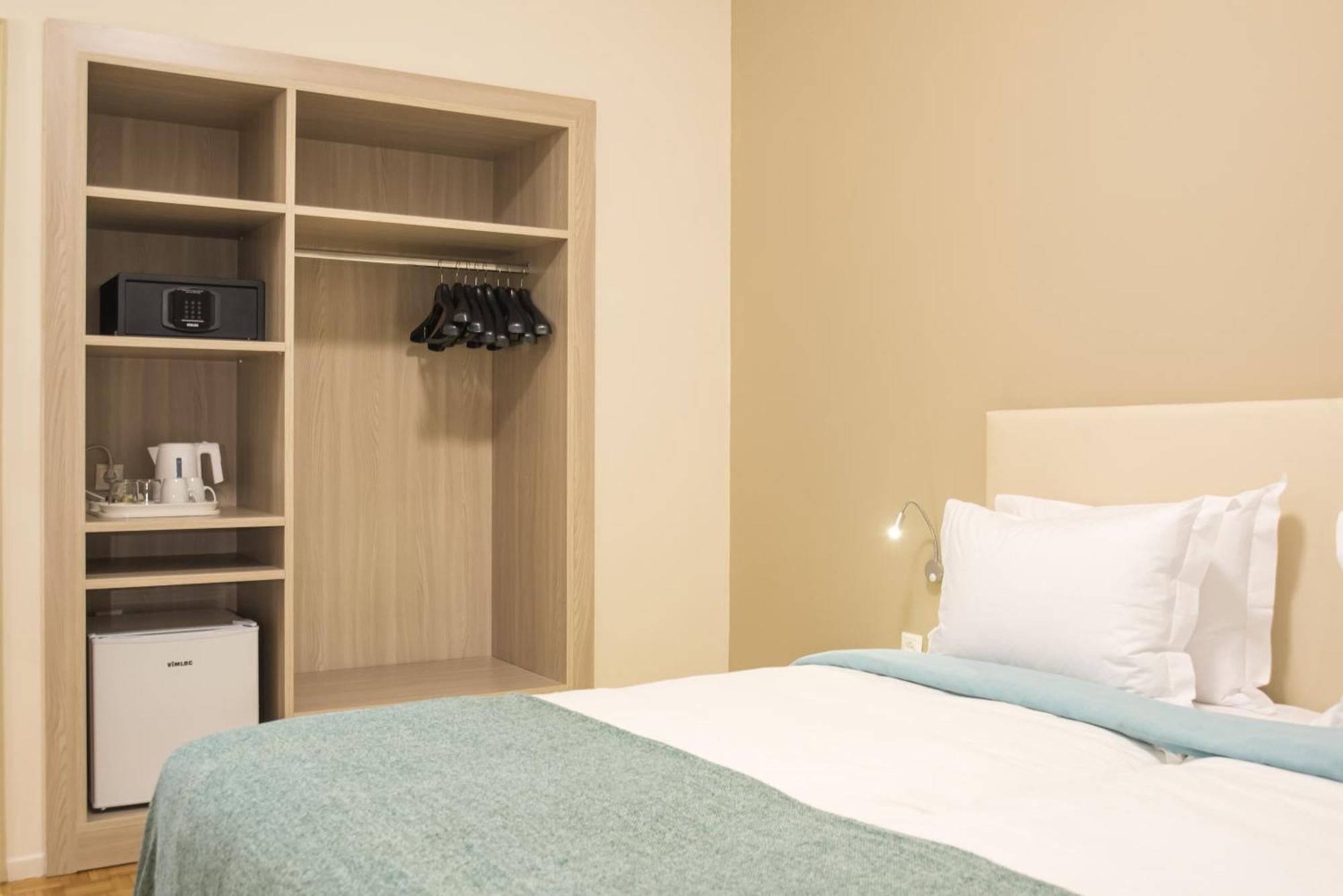 V Hotel 特尔斐 外观 照片